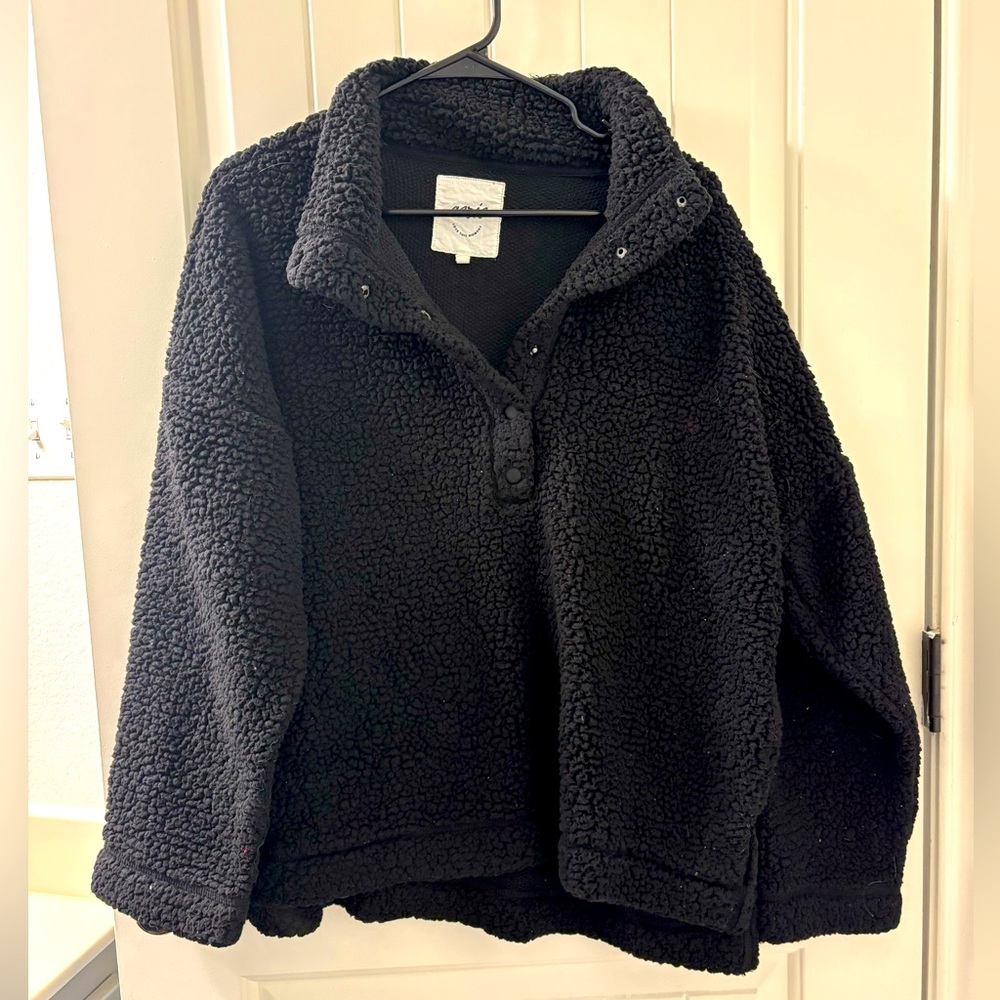 Cozy Black Sherpa Pullover